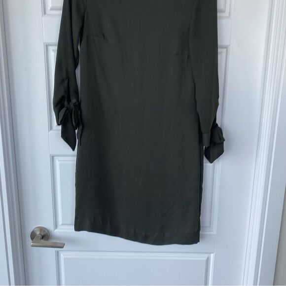 H&M | Satin dress - Picture 2 of 11